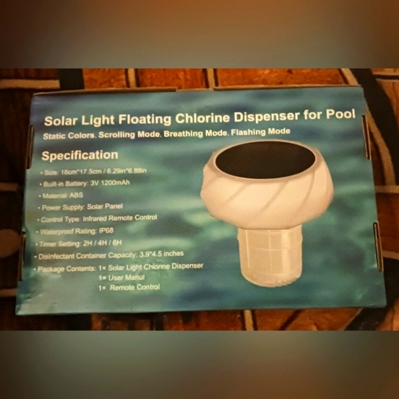 Floating light Chlorine dispenser for pool - Picture 2 of 2
